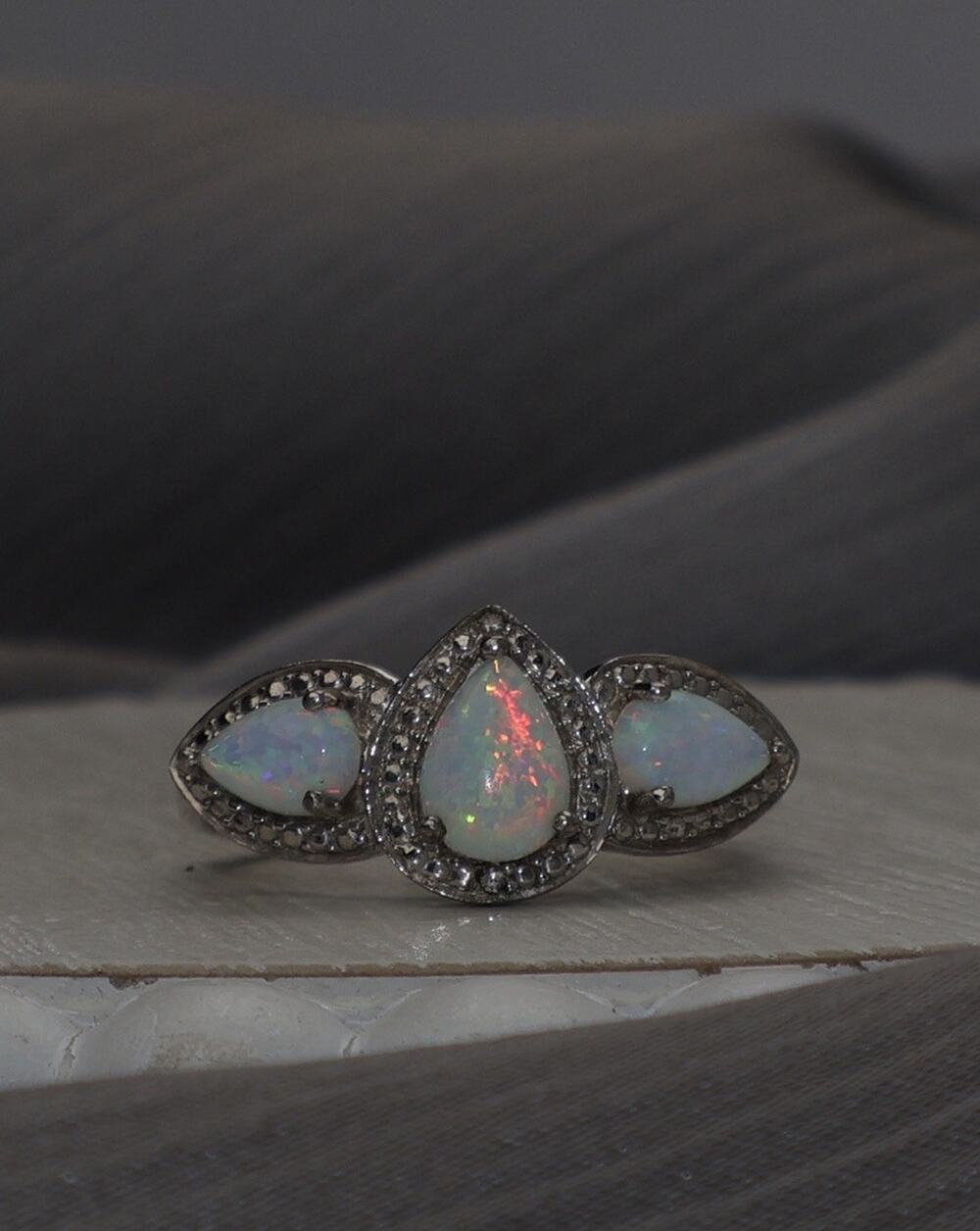 Vintage Three Opal Sterling Silver Ring 3.64G / Sz 6